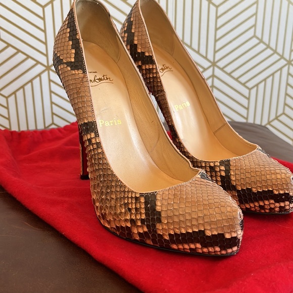 Christian Louboutin Heels Size 38 - Picture 1 of 7